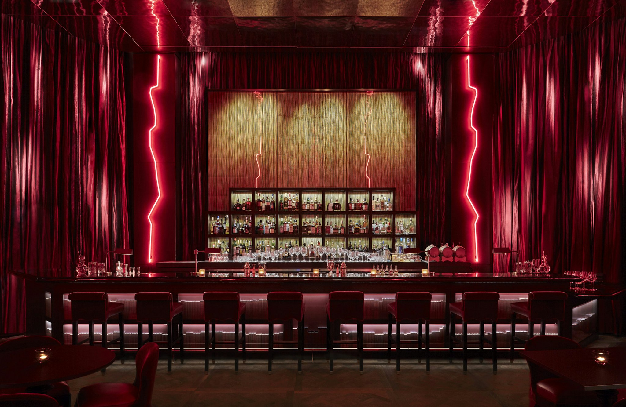 Four Seasons Hotel New York Downtown 65/80
