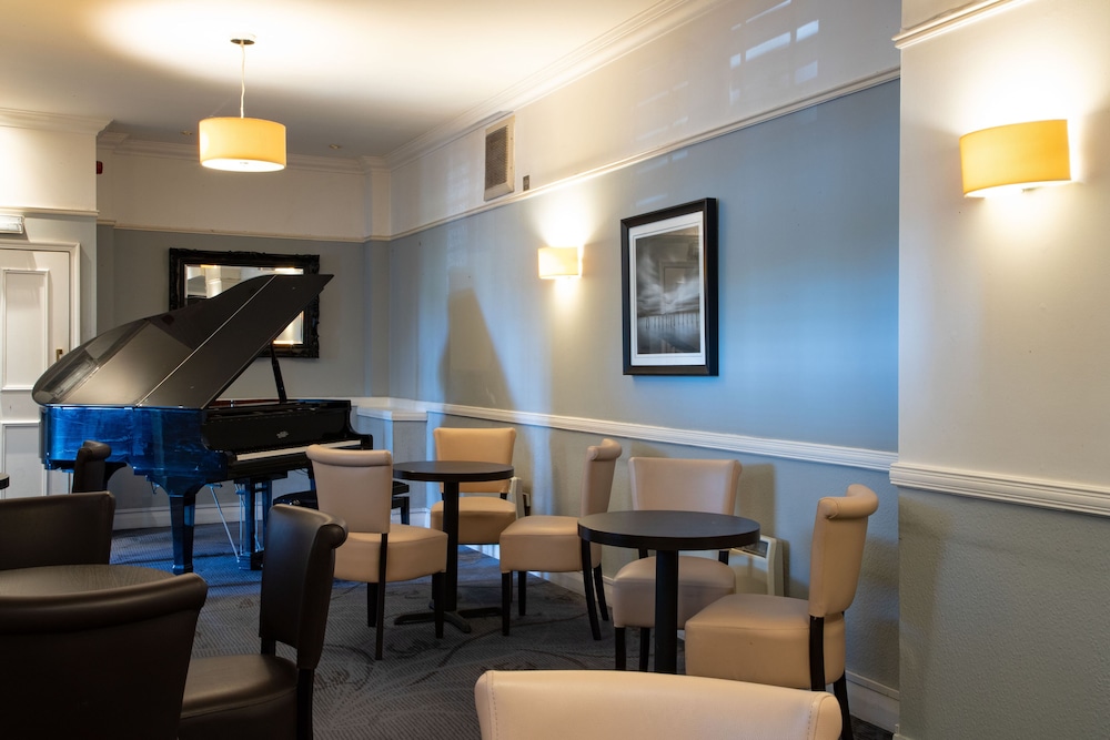 Windermere Hotel 48/60
