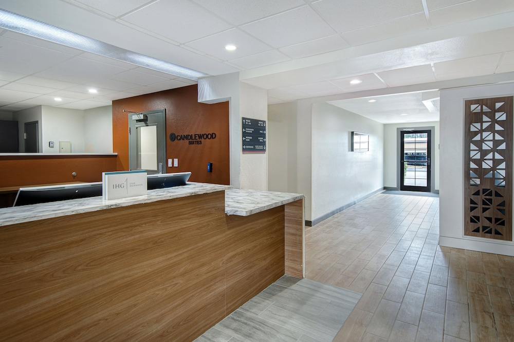 CANDLEWOOD SUITES COLUMBIA-FT. JACKSON 13/62