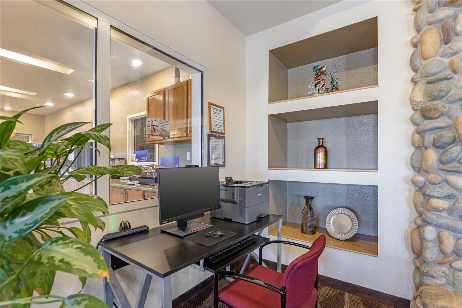 Best Western Firestone Inn & Suites 28/34