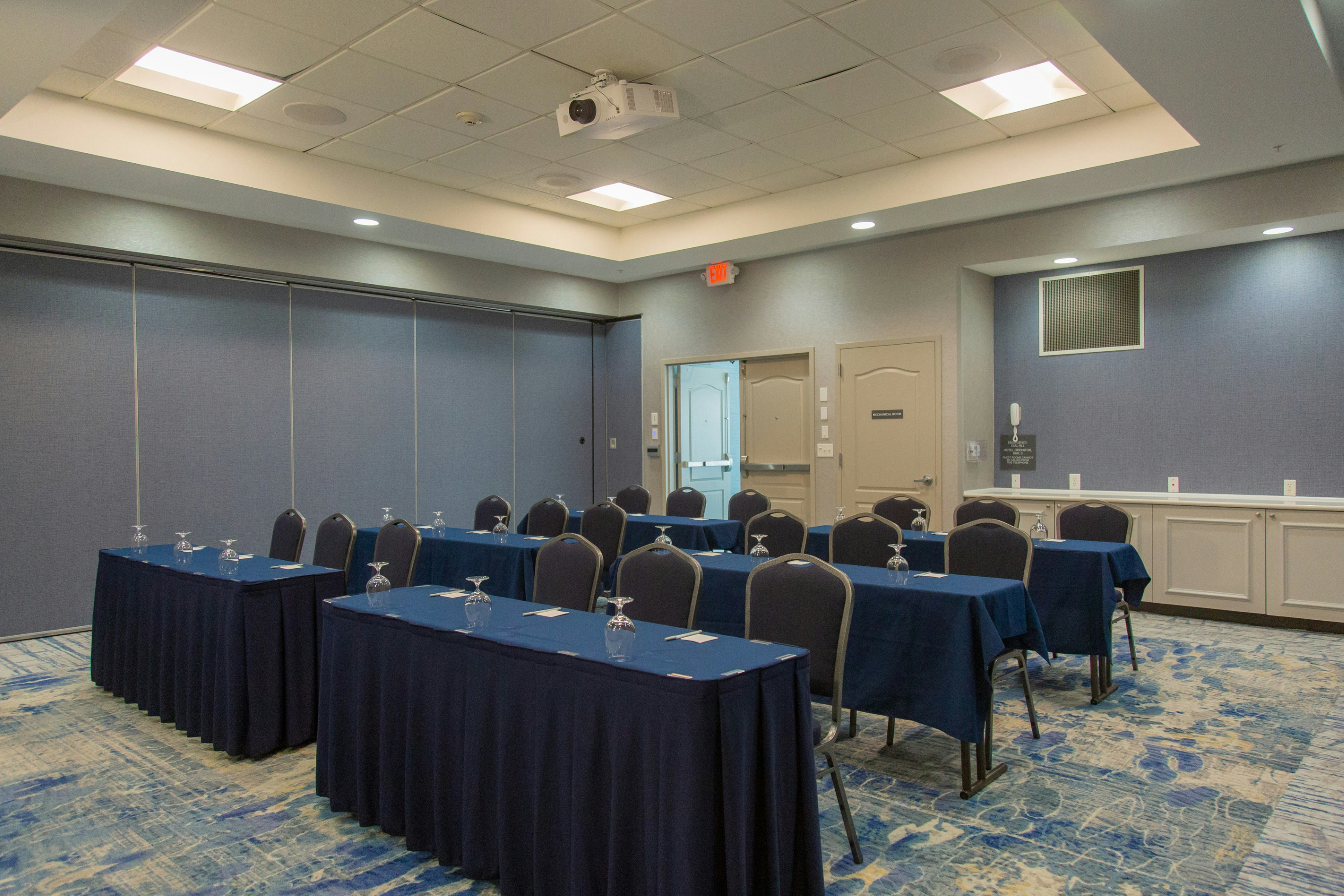 HILTON GARDEN INN MYRTLE BEACH-COASTAL GRAND MALL 26/32