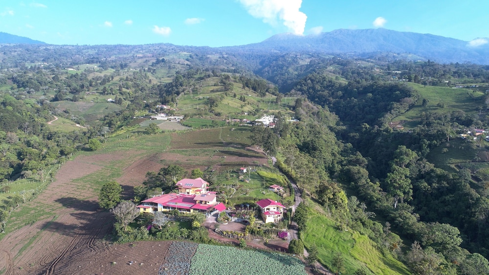 Guayabo Lodge 47/60