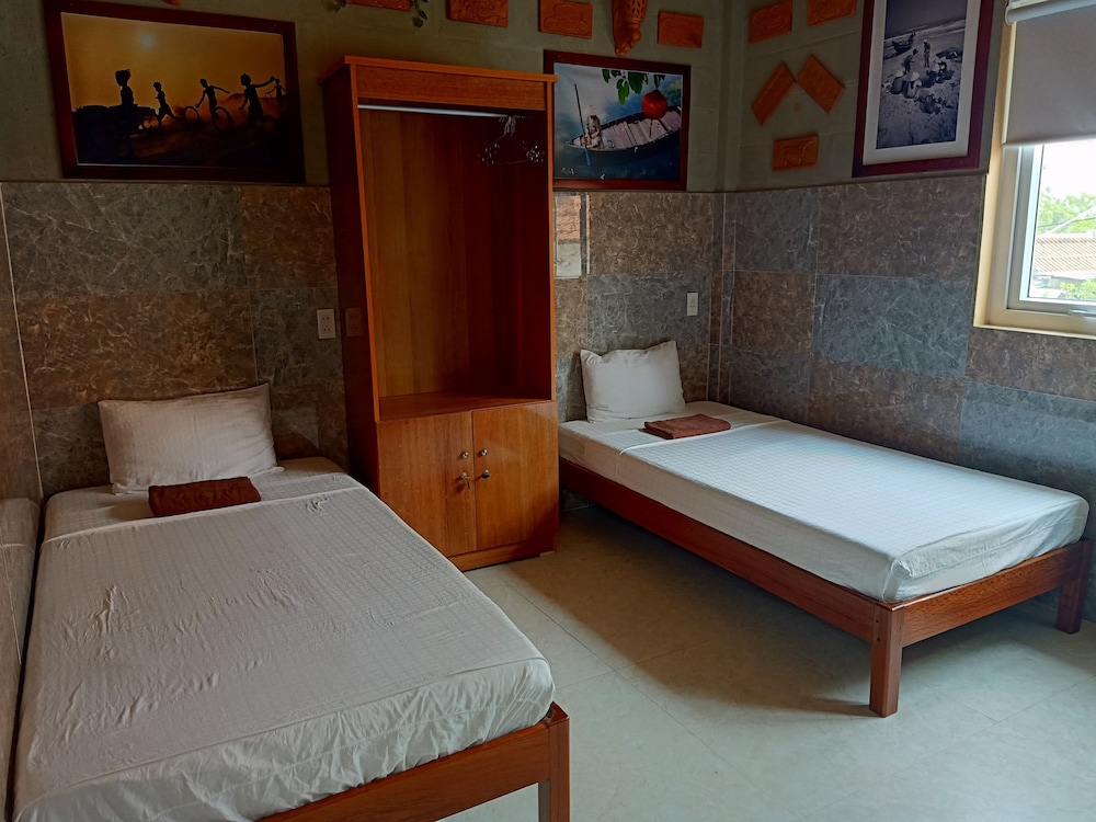 Terra Cotta Homestay And Hostel 9/36
