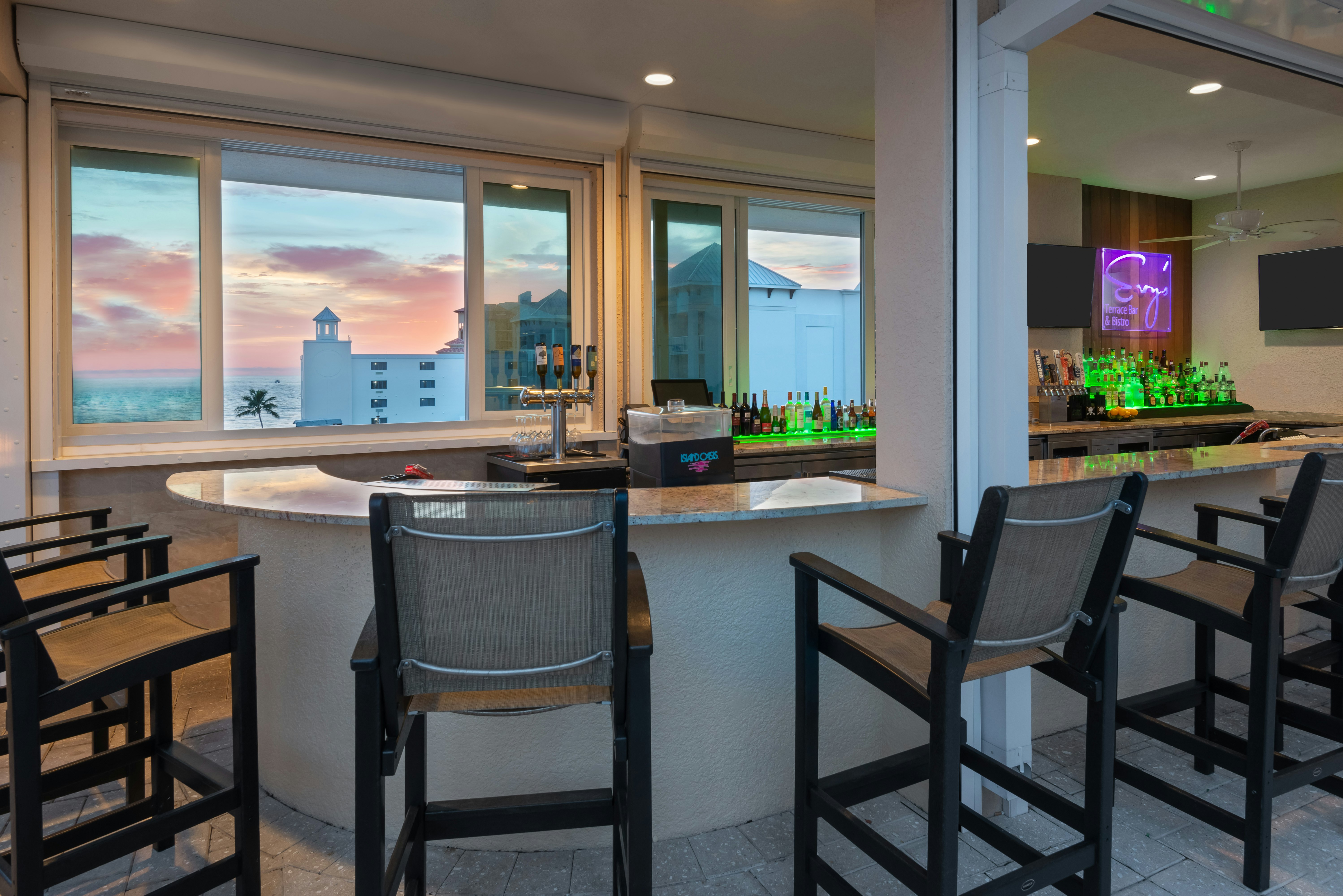 Hampton Inn and Suites by Hilton Clearwater Beach 46/83