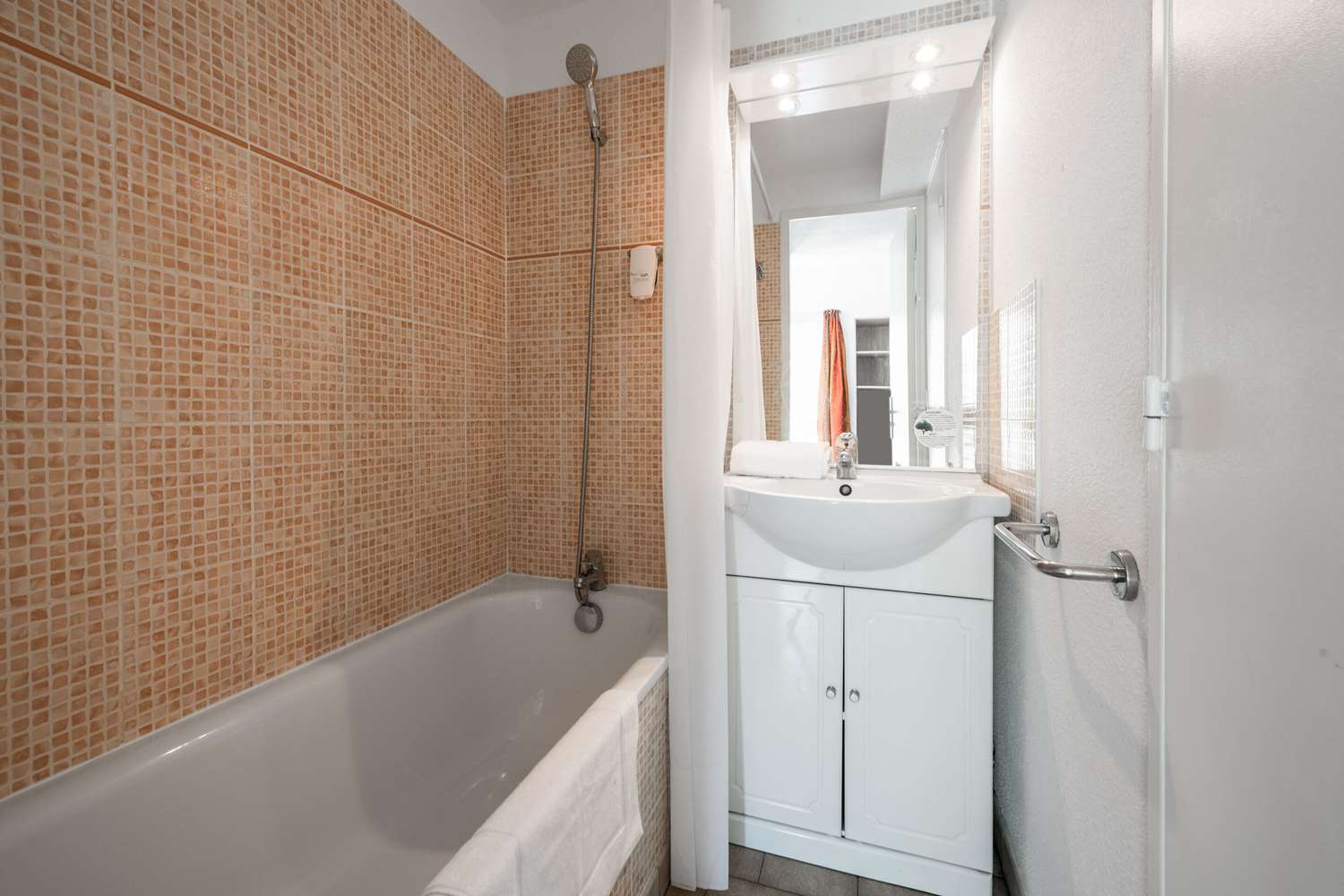 Comfort Aparthotel Mandelieu La Napoule Village Cannes 44/44