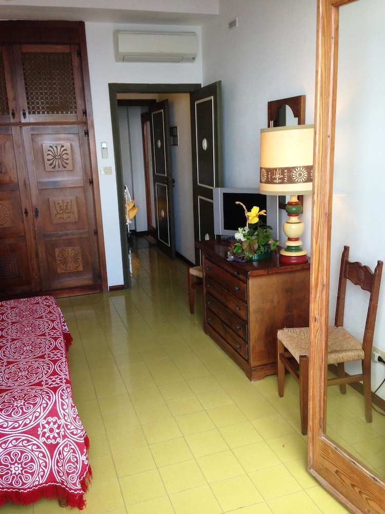 Hotel Carasco 36/71