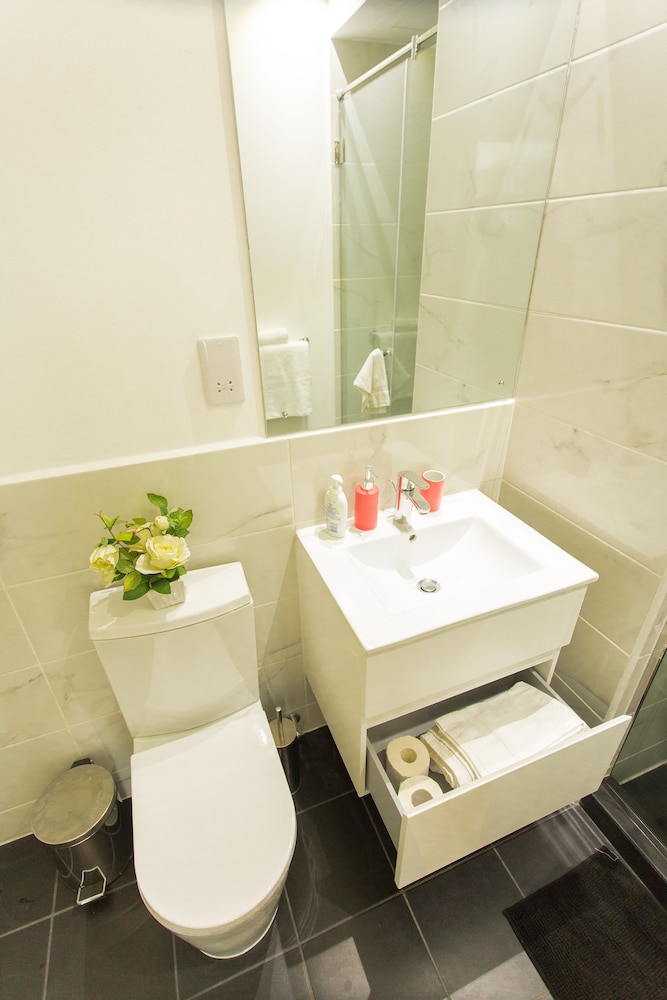 Accra Luxury Apartments at The Gardens 50/50