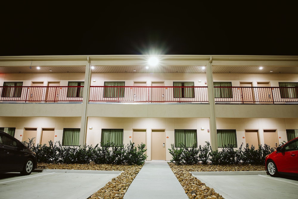 Palace Inn Houston Northwest 290 9/39