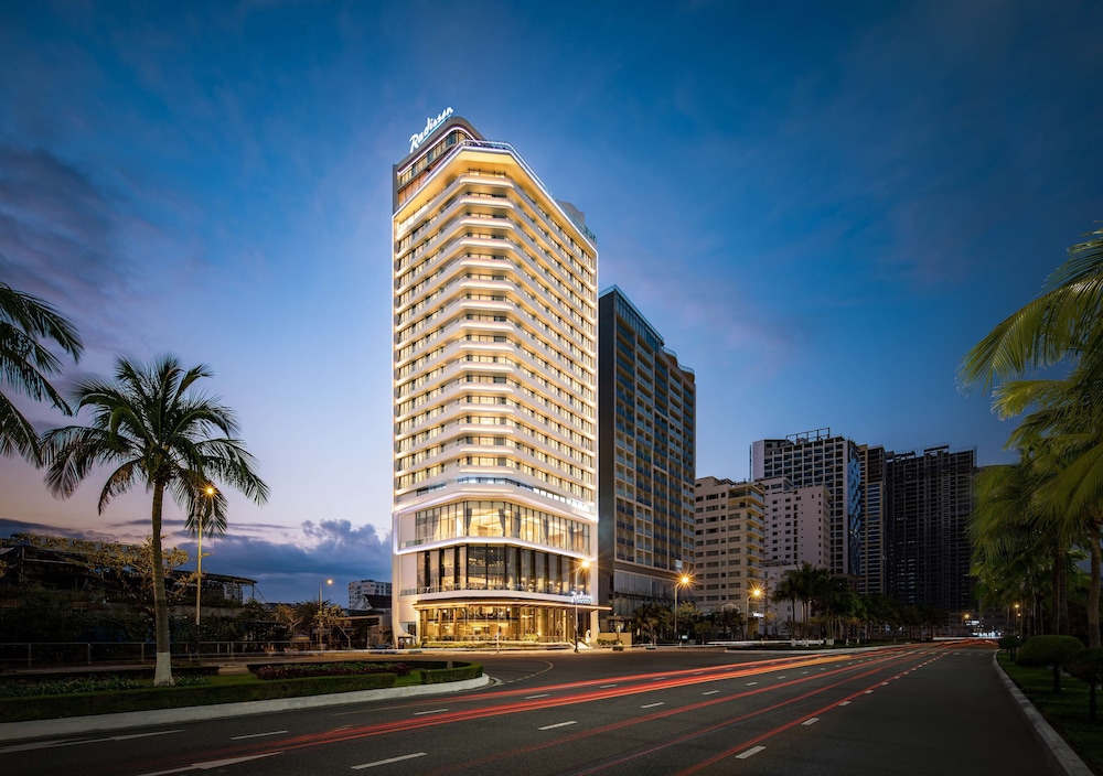 Radisson Hotel Danang 65/72