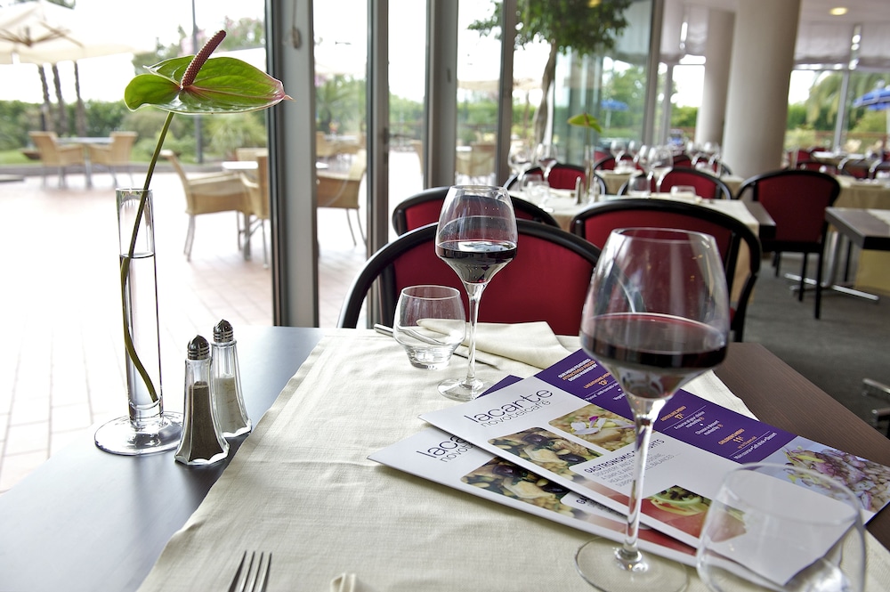 restaurant-cafeteria