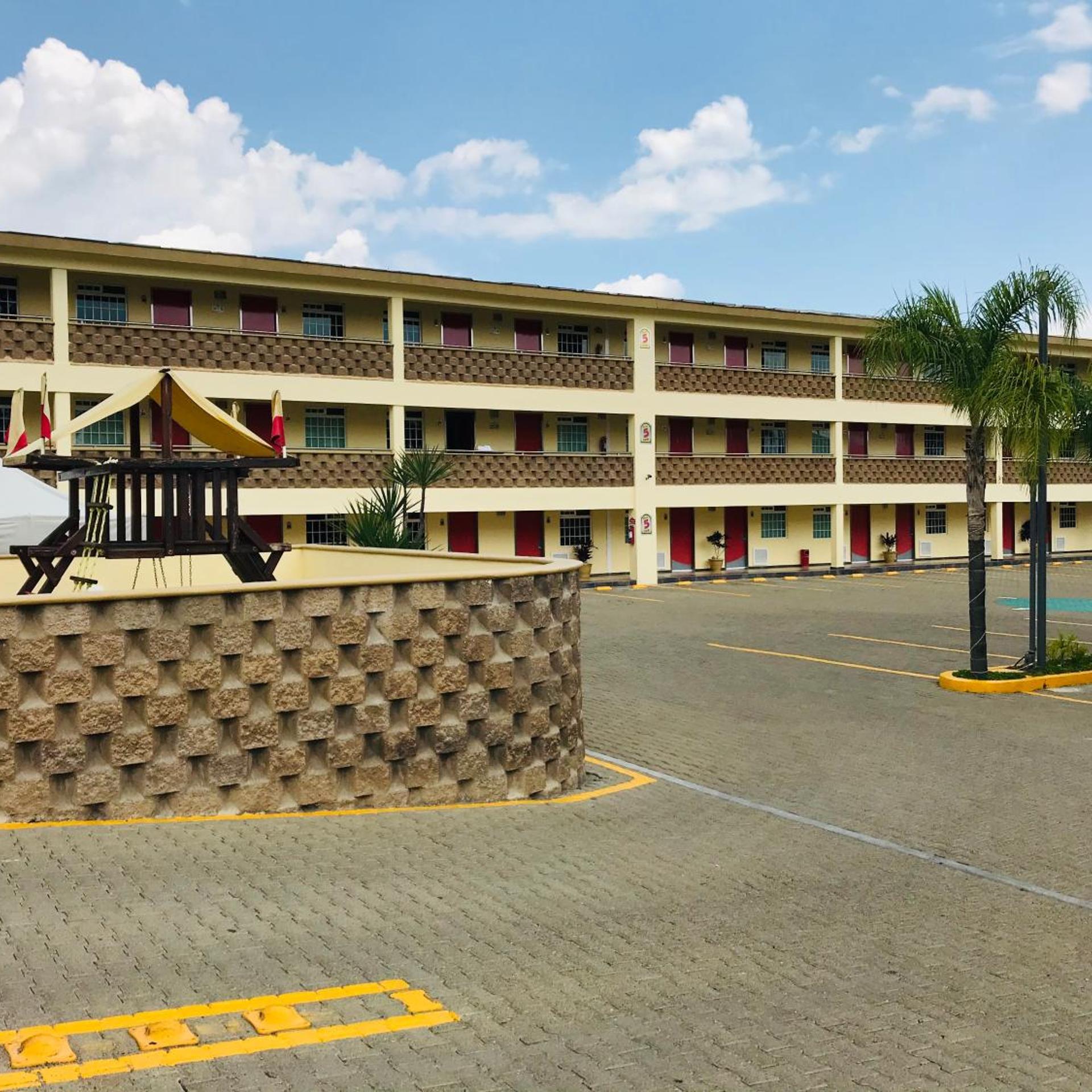 Hotel 5 Inn 45/50