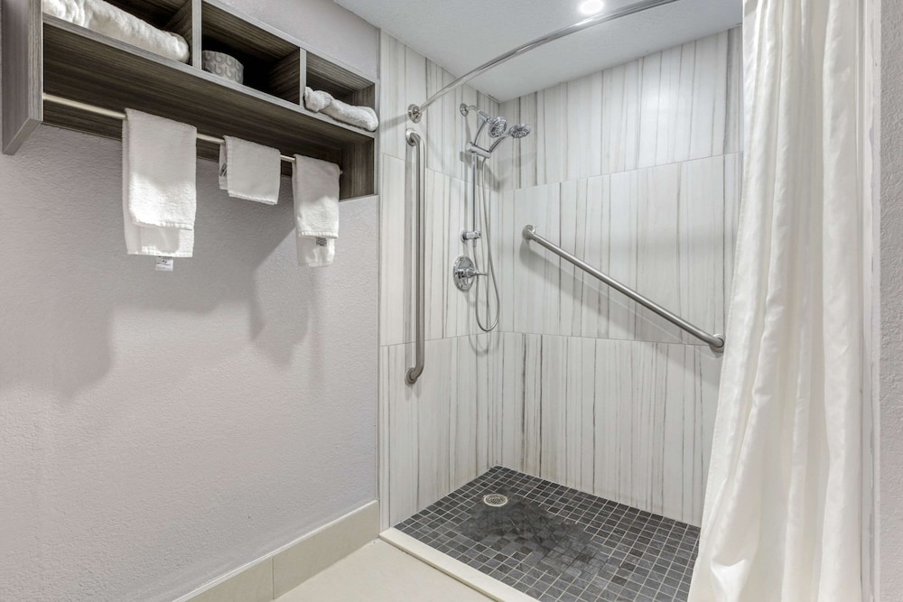 Quality Inn Newberry 33/33