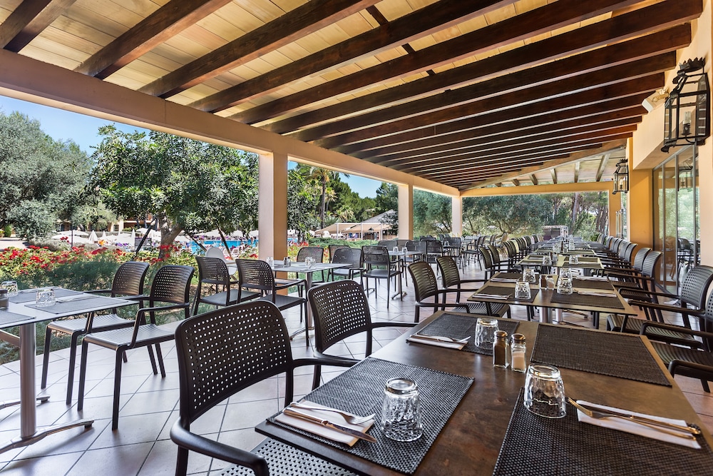 Vell Mari Hotel and Resort 44/62