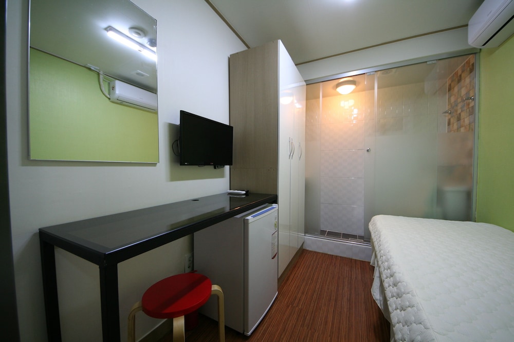 Star Guest House 18/45