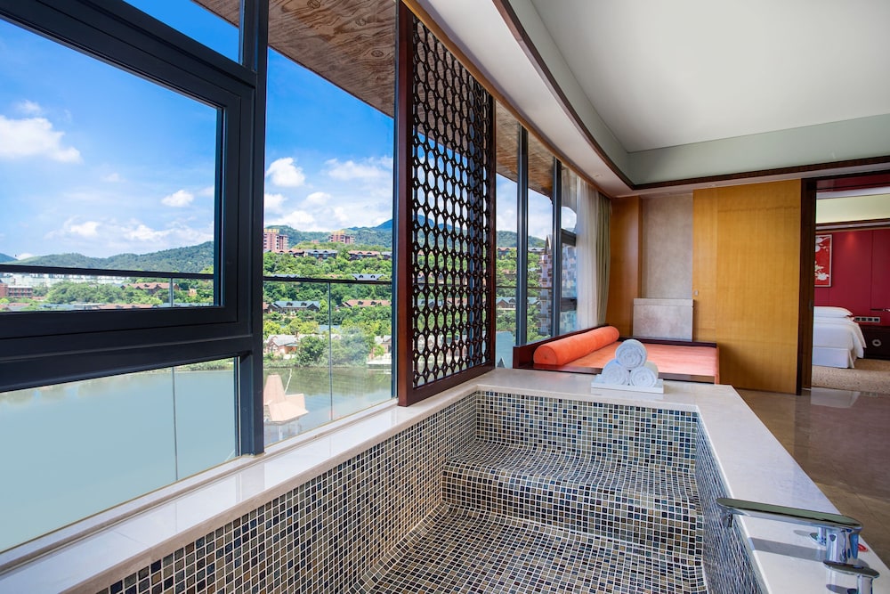Four Points By Sheraton Heyuan Resort 26/40