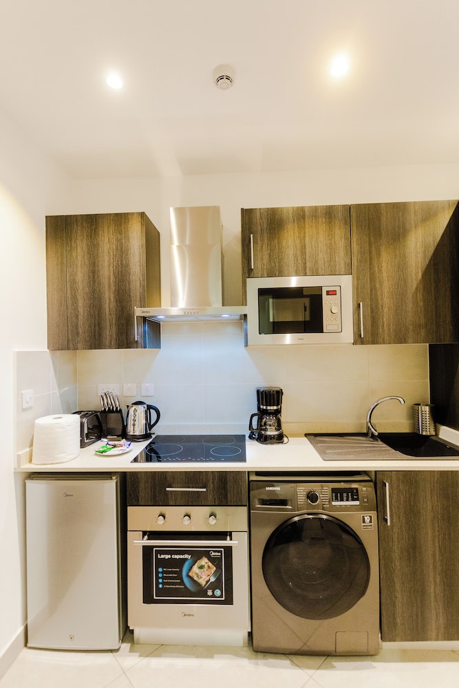 Accra Luxury Apartments at The Gardens 7/50
