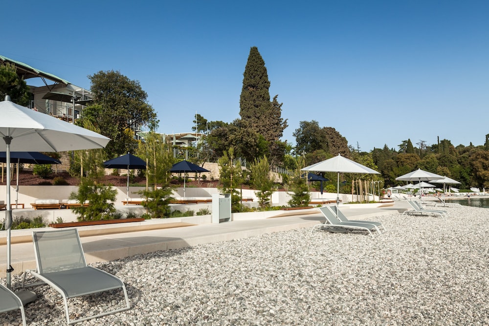 Lone Hotel by Maistra Collection 57/65
