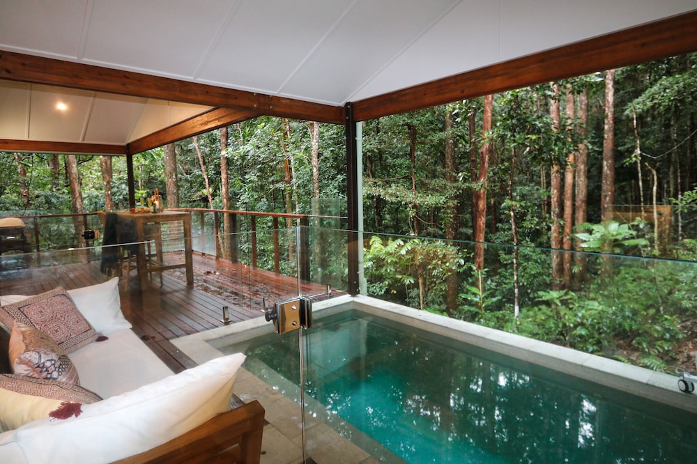 NARROWS ESCAPE RAINFOREST RETREAT 17/50