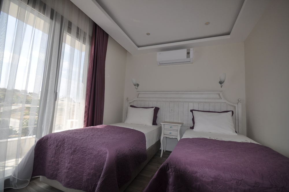 Ege Otel 8/36