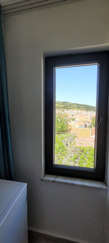 Tenes Otel 28/41