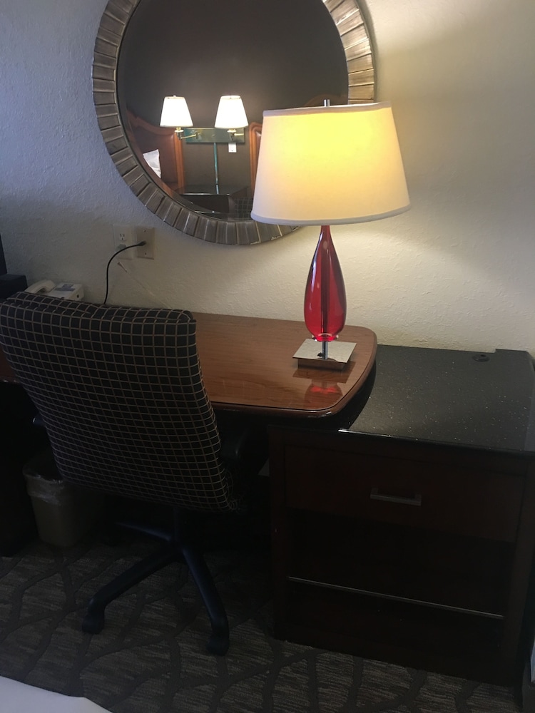 A Victory Hotel-Southfield 22/28