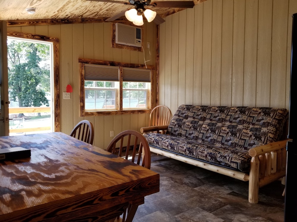 Ozark Village Resort 39/67