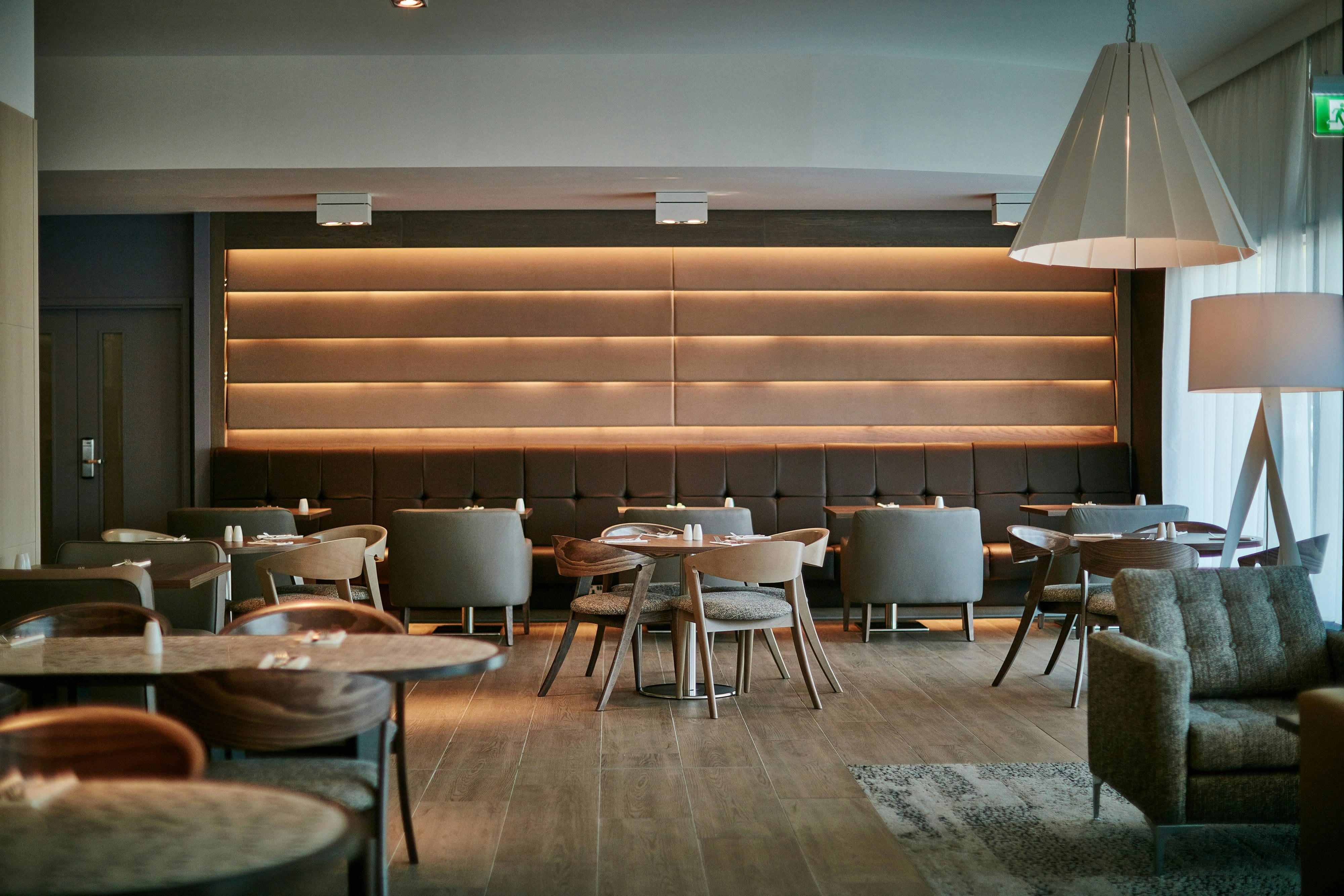 AC Hotel Manchester Salford Quays 23/39