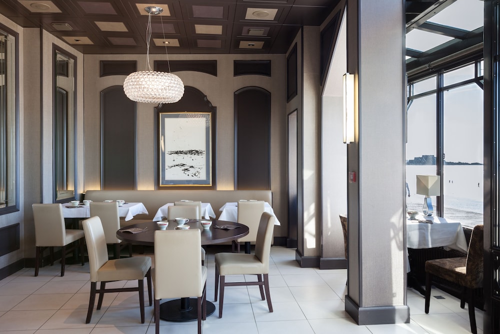 Logis Hotel Les Ambassadeurs 33/42