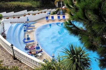 Villaggio Pineta Petto Bianco Hotel 56/60