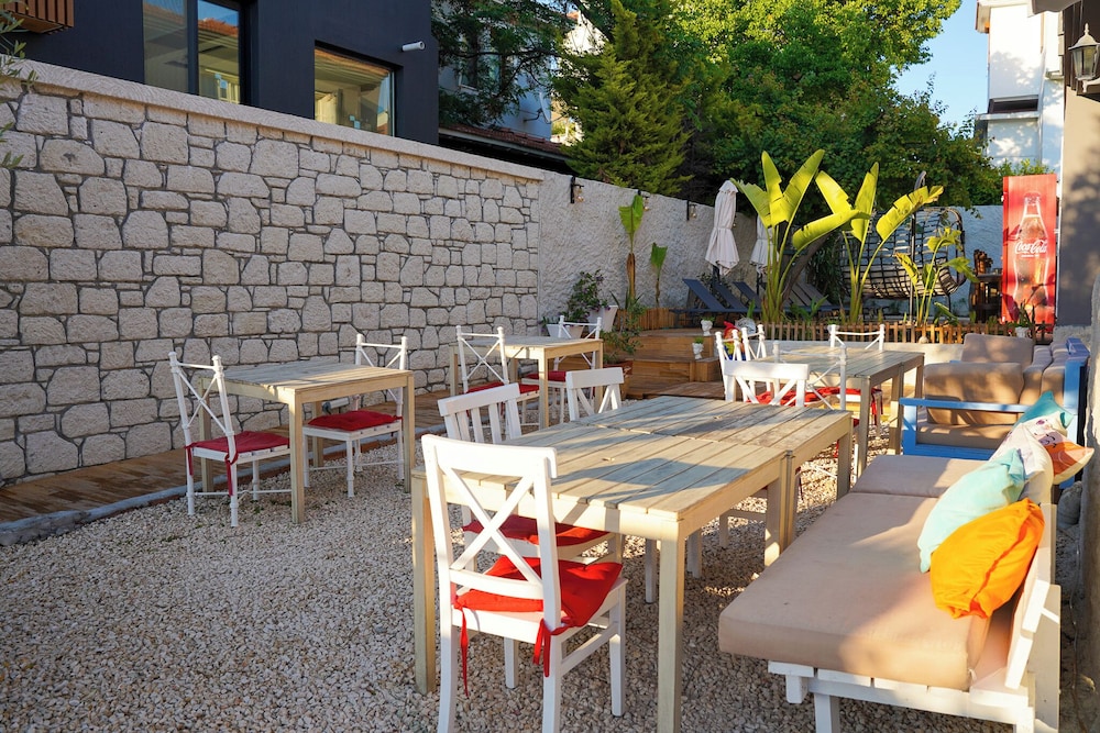 Kekik Alacati Otel 30/50
