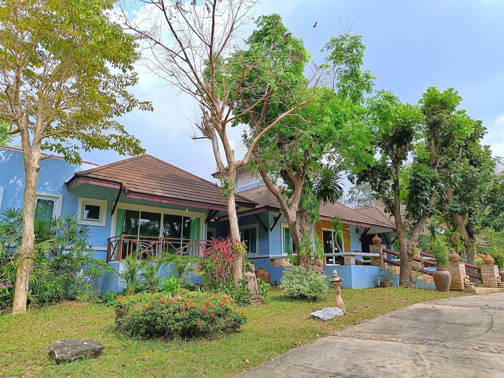 Kong Garden Resort 63/70