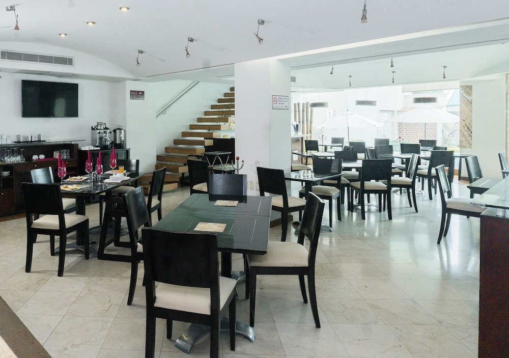 Hotel Victoria Poza Rica 38/54