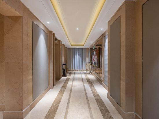 Vienna Hotels Group Zhuhai 13/53