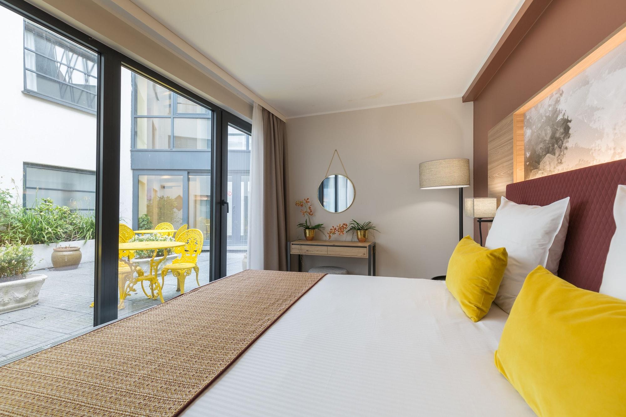 Deluxe, Suite, 2 King Beds