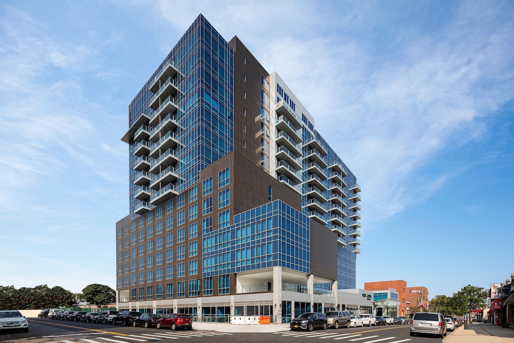 Four Points by Sheraton Flushing 1/25