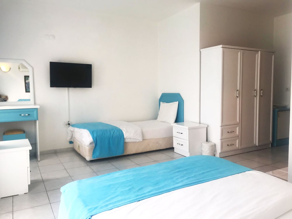 Bora Hotel 29/49