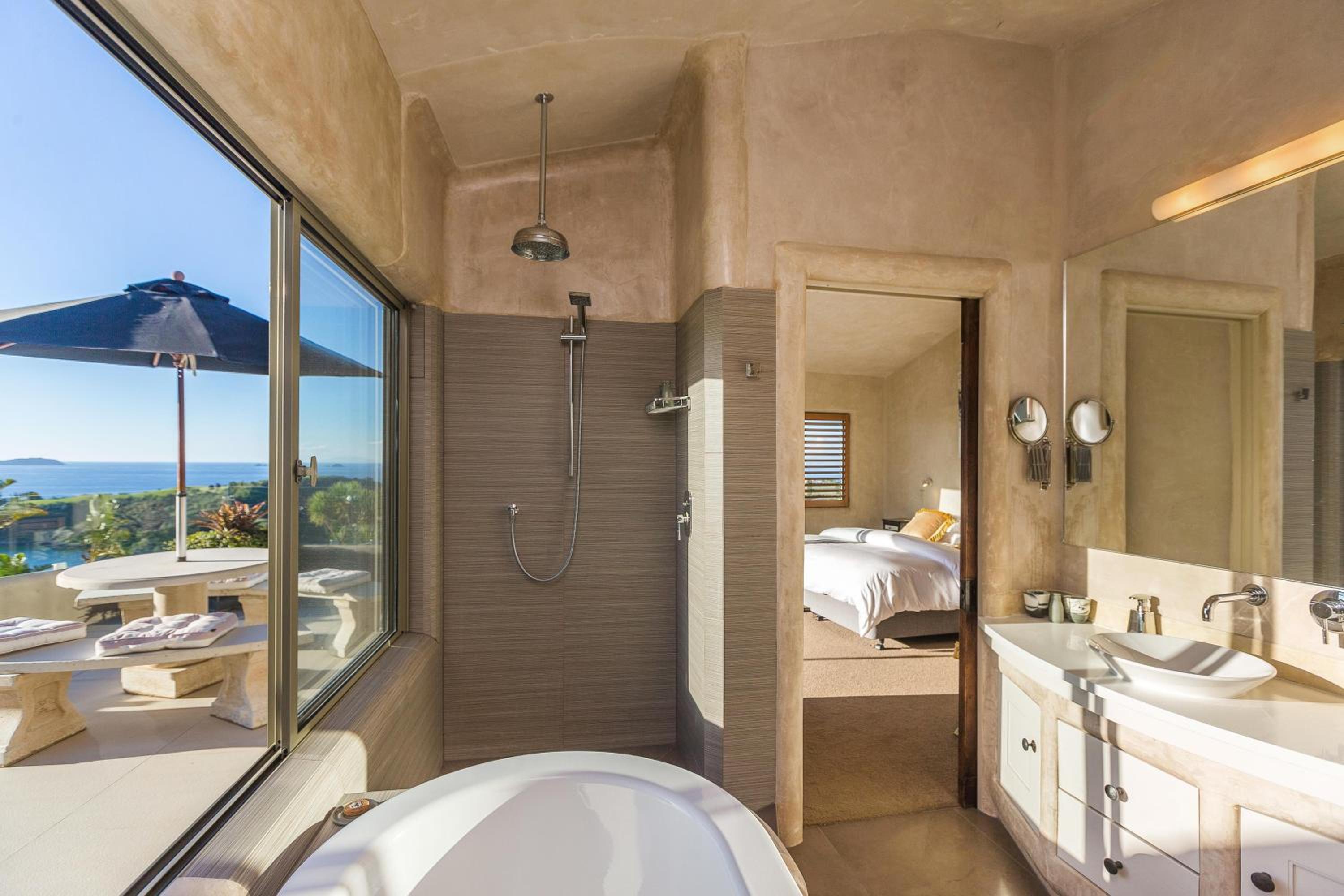 2 Bedrooms, Luxury, Apartment
