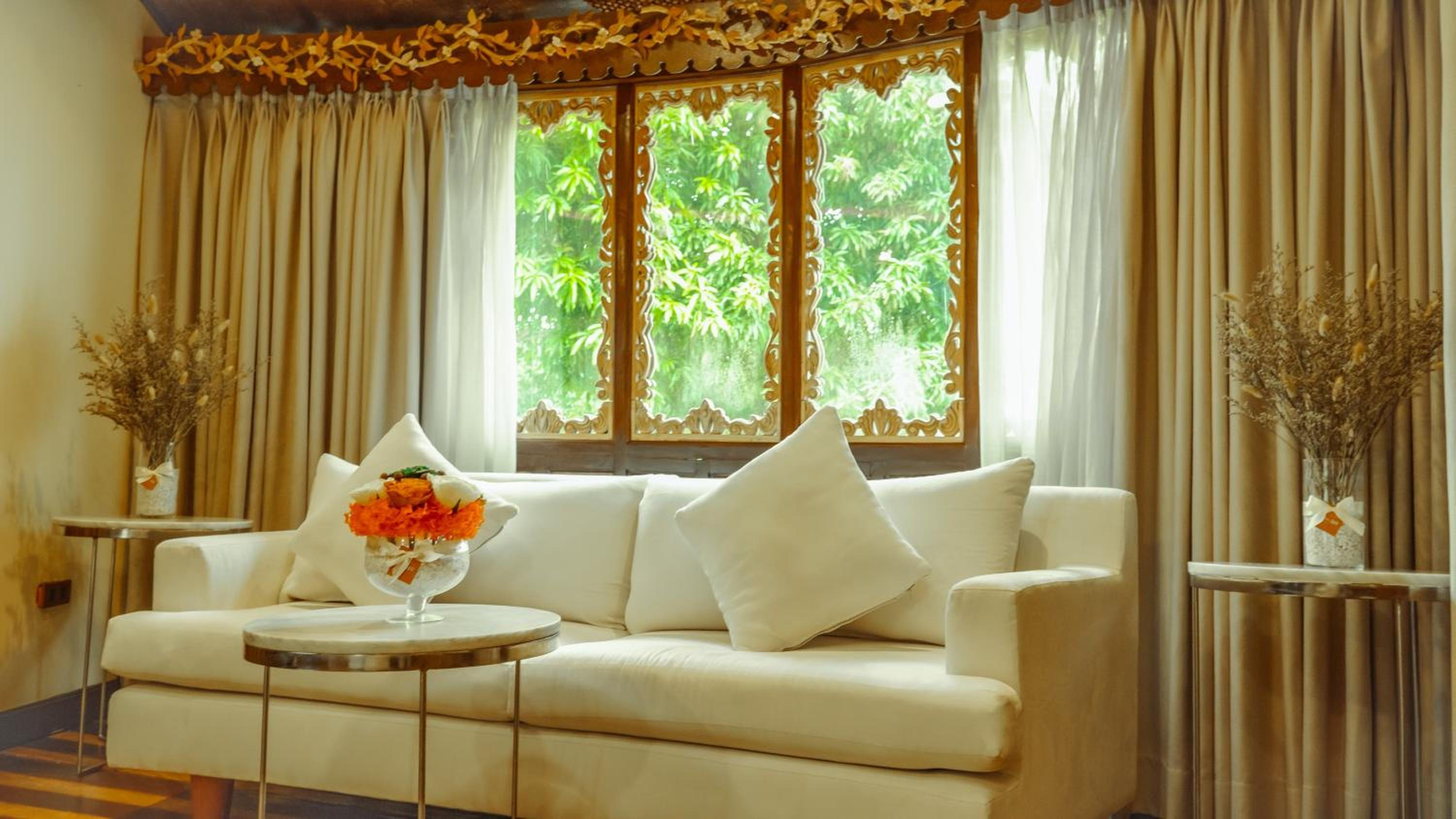 Crown Villa