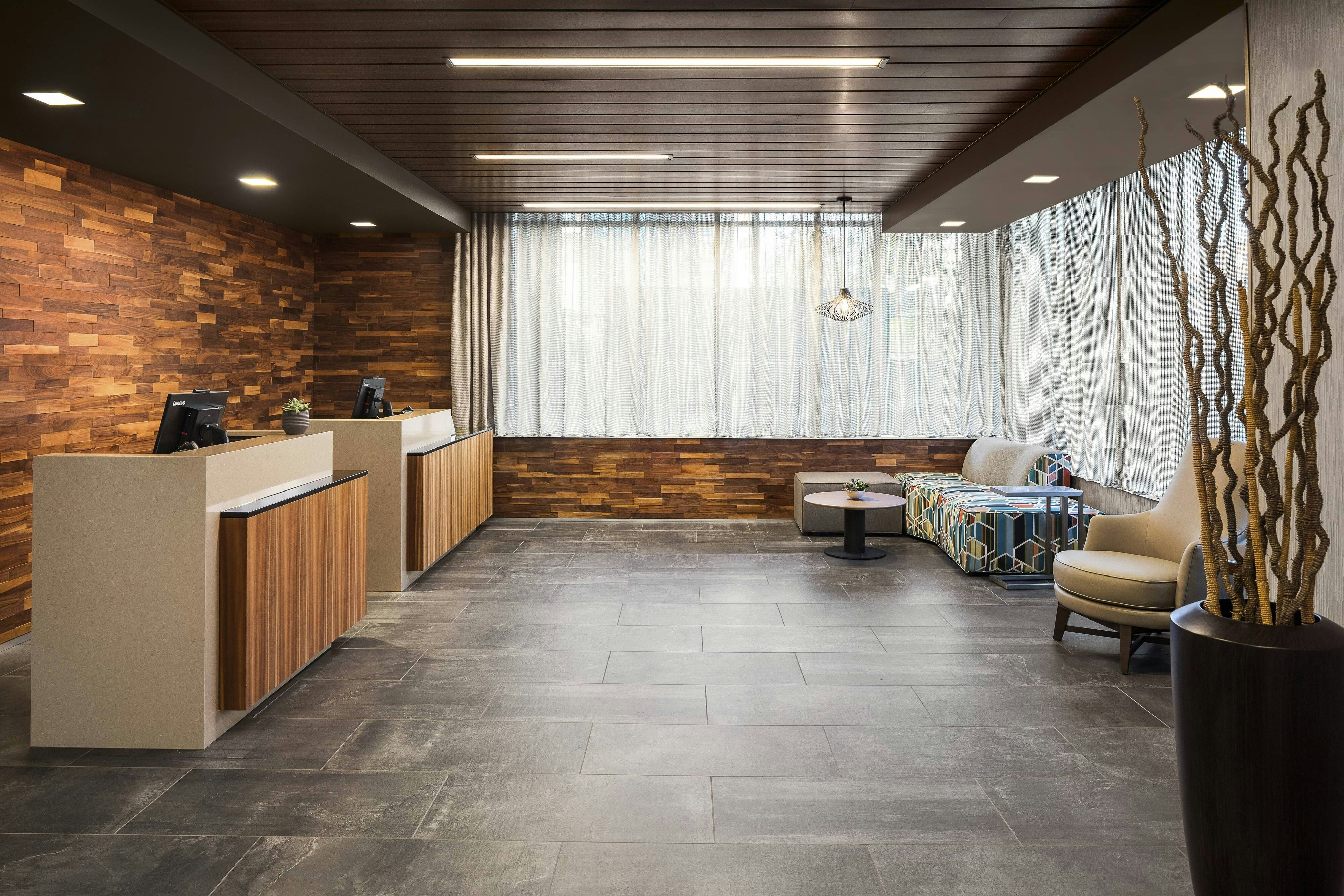 Courtyard by Marriott Seattle Northgate 5/13