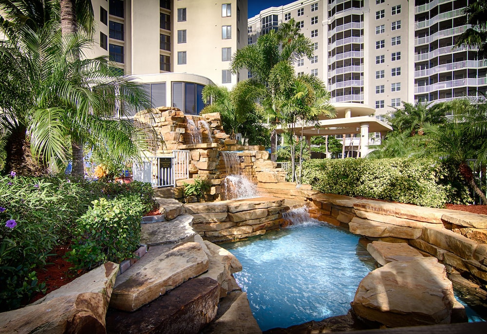 Pointe Estero Resort 45/50