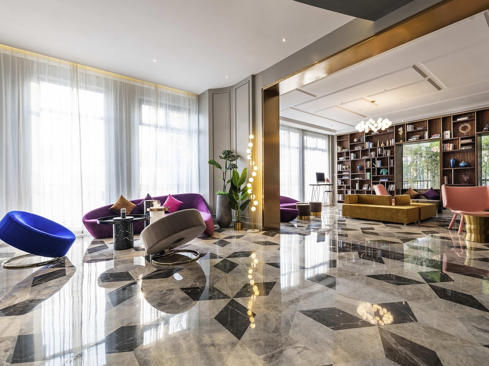 Mercure Shanghai Jiuting 37/46