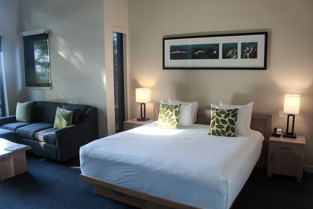 Black Rock Ocean Front Resort 9/69