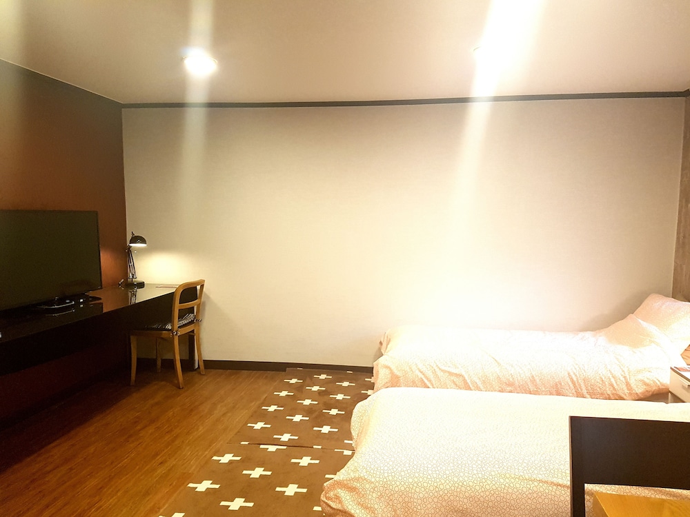 Ryu Guest House 55/72