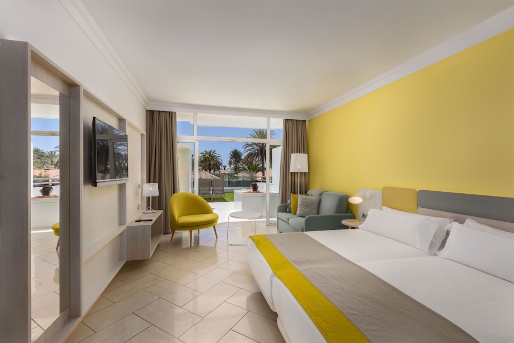 SUPERIOR, DOUBLE BED, HOT TUB
