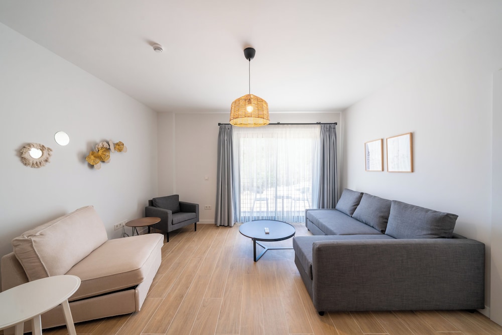 Olea Nova Boutique Hotel 50/73