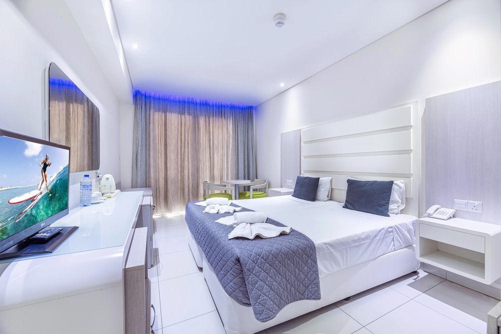 Tasia Maris Oasis Hotel 31/77