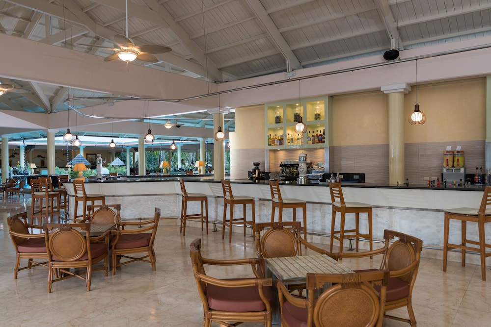 Iberostar Waves Punta Cana 35/49