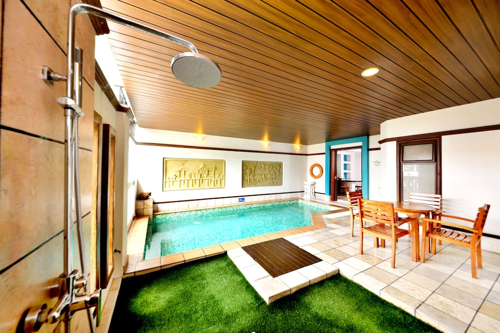 Grand Lexis Port Dickson 19/50