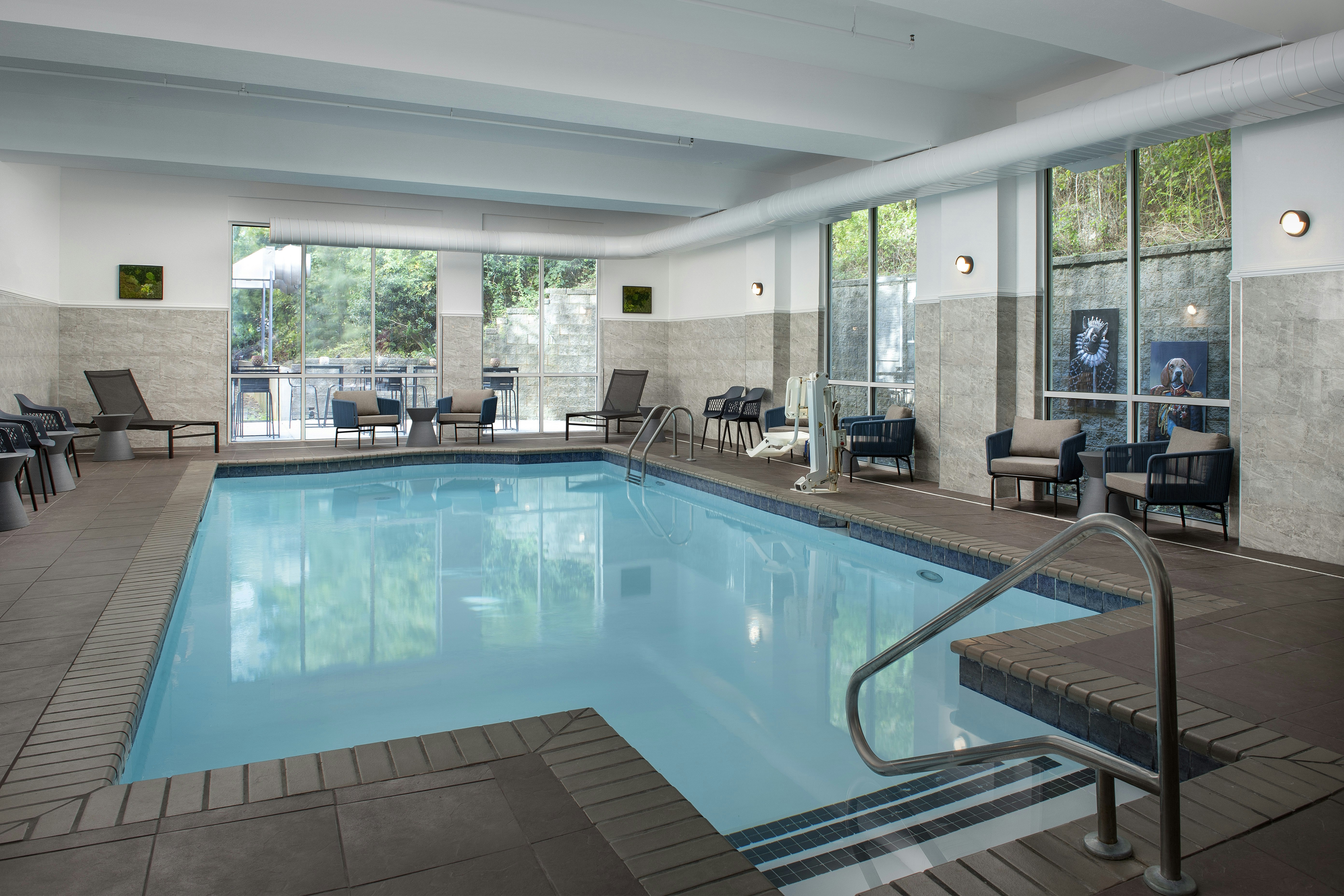 Doubletree by Hilton Chattanooga Hamilton Place 7/24