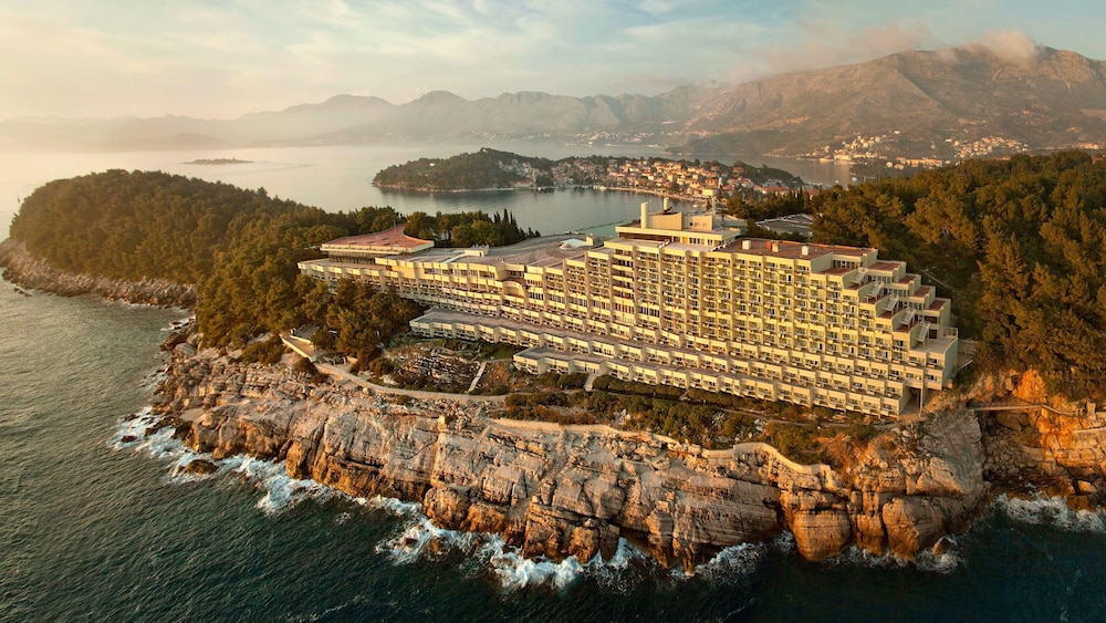 Croatia Hotel 76/80